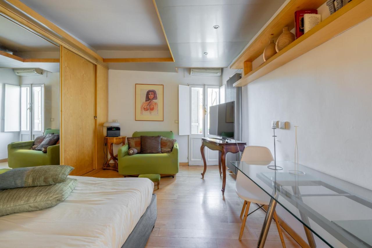 Romantic Studio In Trastevere Exterior photo