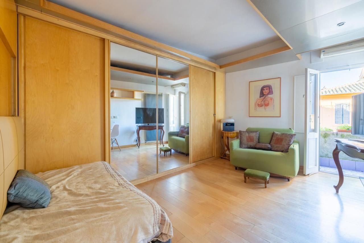 Romantic Studio In Trastevere Exterior photo